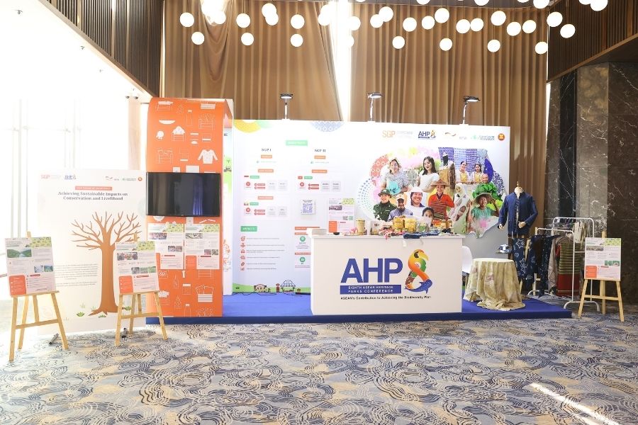 backdrop-gian-hang-hoi-cho-1