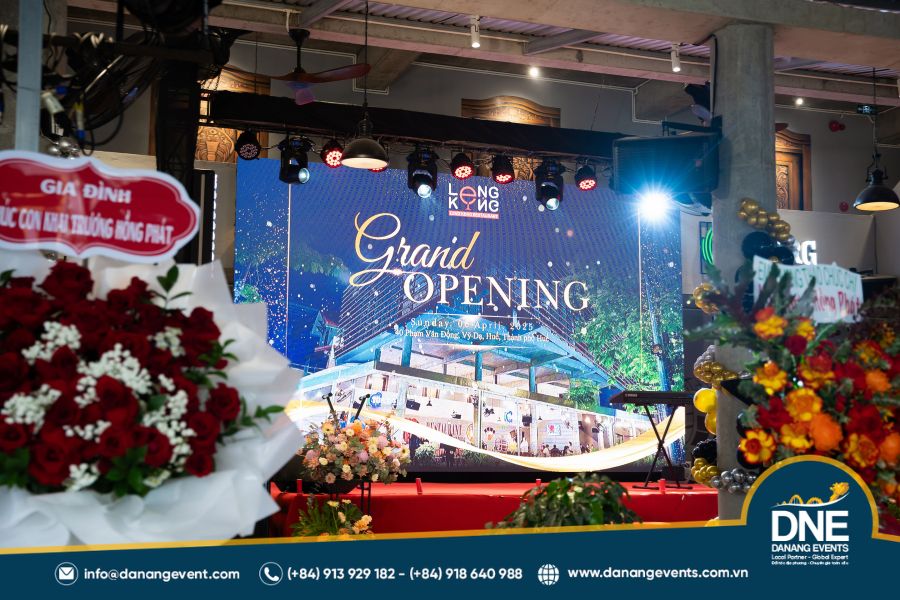 Mẫu backdrop ra mắt sản phẩm đẹp, ấn tượng
