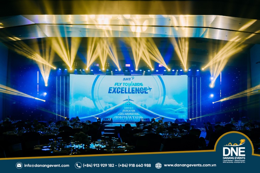 mẫu backdrop vinh danh đẹp, ấn tượng