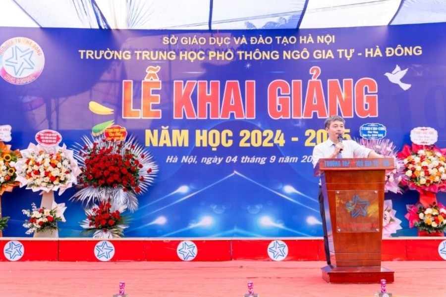 mẫu backdrop khai giảng ấn tượng cho năm học mới