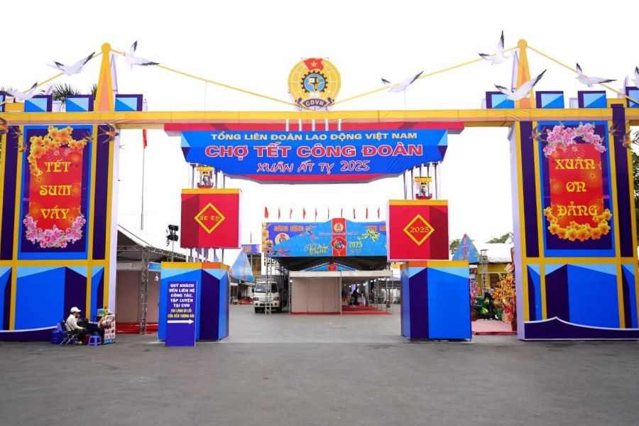 cong-hoi-cho-xuan-11