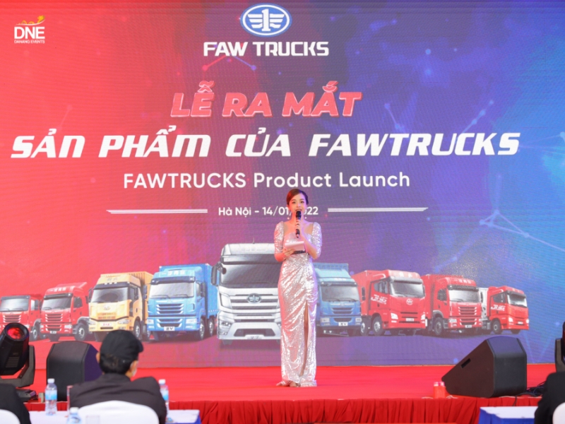 MC lễ ra mắt sản phẩm Faw Trucks