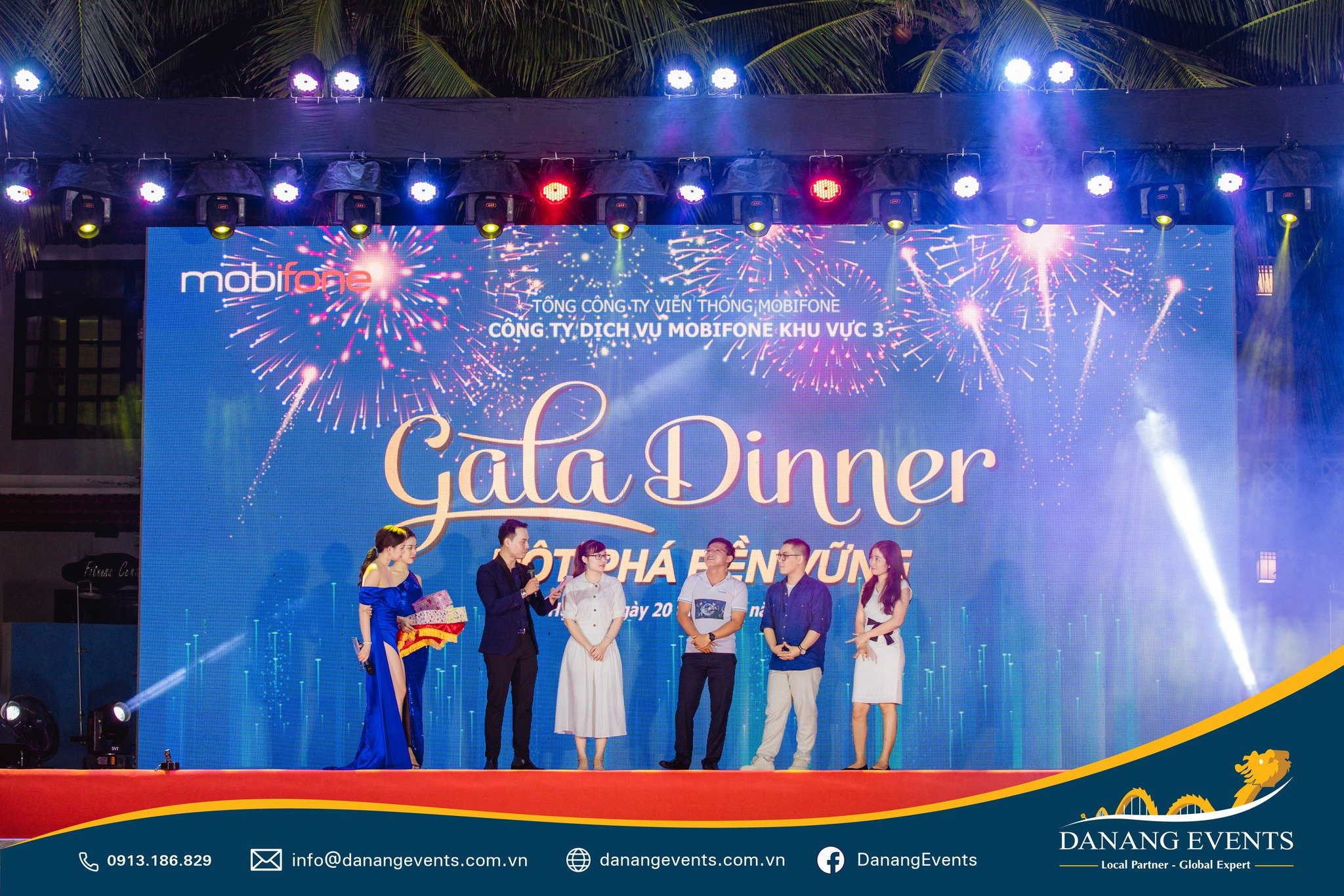 Gala Dinner là tiệc tối thân mật mang tính chất giải trí và thư giãn cho khách mời tham gia
