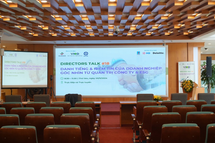 dịch vụ cho thuê máy chiếu màn chiếu của Danang Events