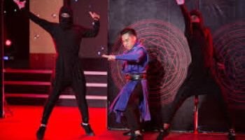 Supplying Magician, Circus