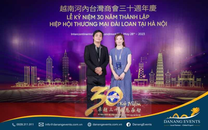 Mẫu photo Booth trong sự kiện kỷ niệm 30 năm thành lập Hiệp hội TM Đài Loan