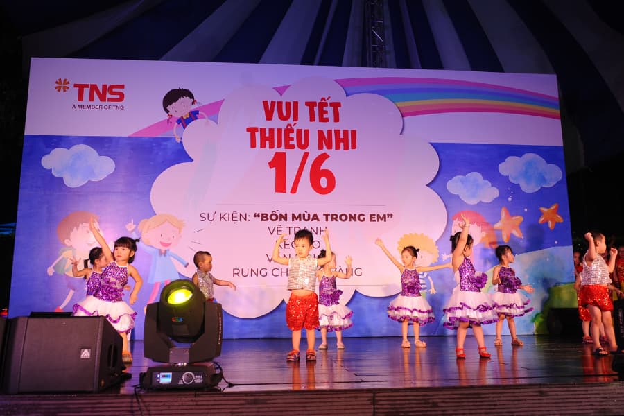 Su-kien-tet-thieu-nhi-tns