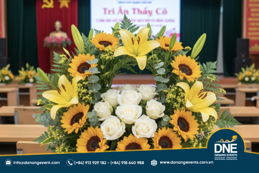 Trang trí 20/11 bằng hoa hướng dương Trang trí 20/11 bằng hoa hướng dương