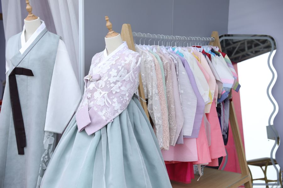 trang-tri-gian-hang-hoi-cho-5