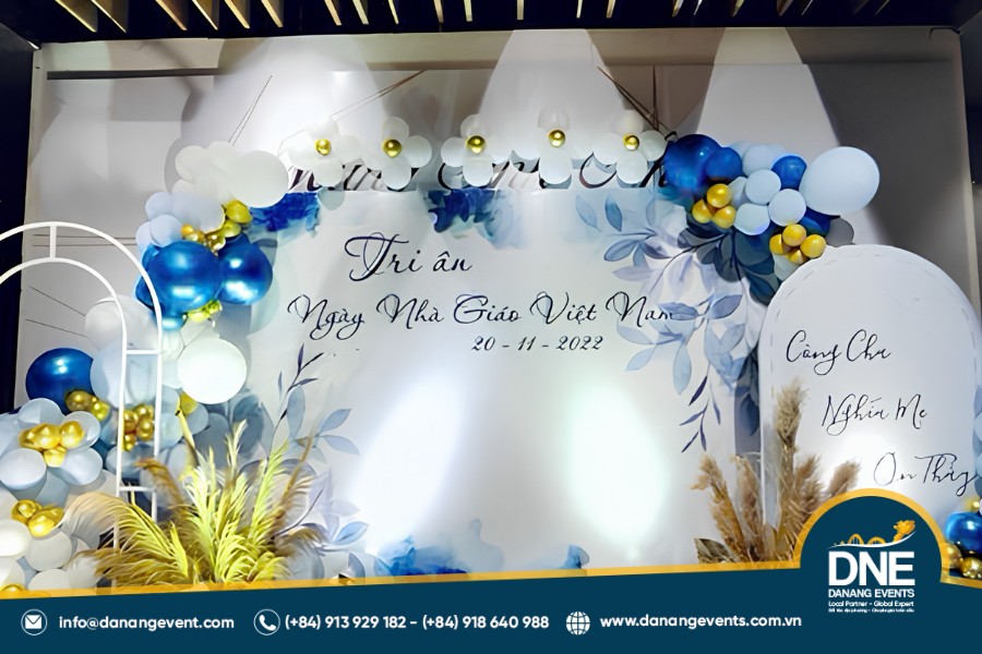 mẫu trang trí sân khấu 20/11