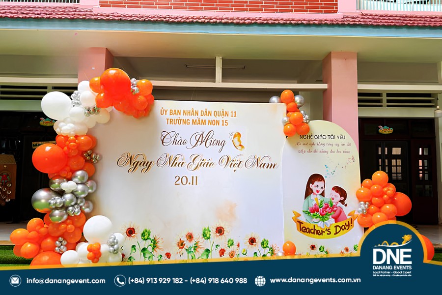 mẫu trang trí sân khấu 20/11